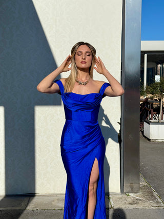 Abito Ginevra con scollo a barca e gonna con spacco