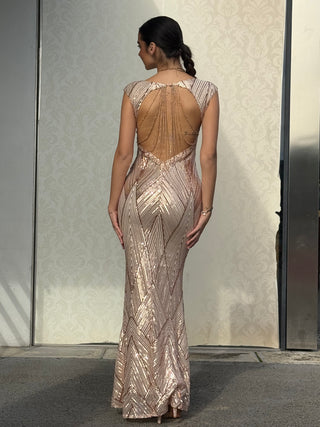 Abito Virginia a sirena con spalline cadenti e scollo a V