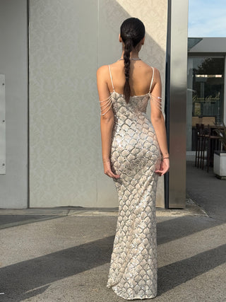 Abito Luce a sirena con spalline di brillanti cadenti