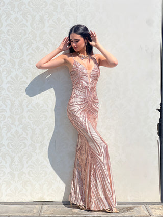 Abito Giada modello a sirena in tessuto stretch con scollo a goccia sulla schiena