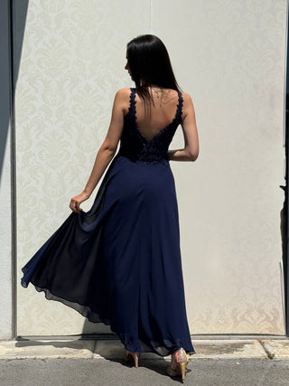 Abito Sophie con corpetto in pizzo ricamato e gonna in chiffon con spacco